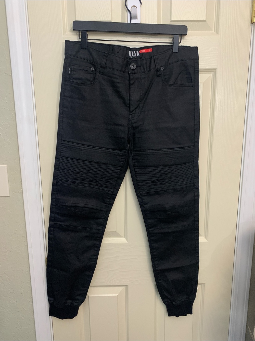 Men's KDNK Slim Black Jogger Jeans - Detail